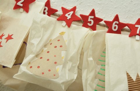 advent-calendar-1891261_1280-bild_von_congerdesign_auf_pixabay.jpg
